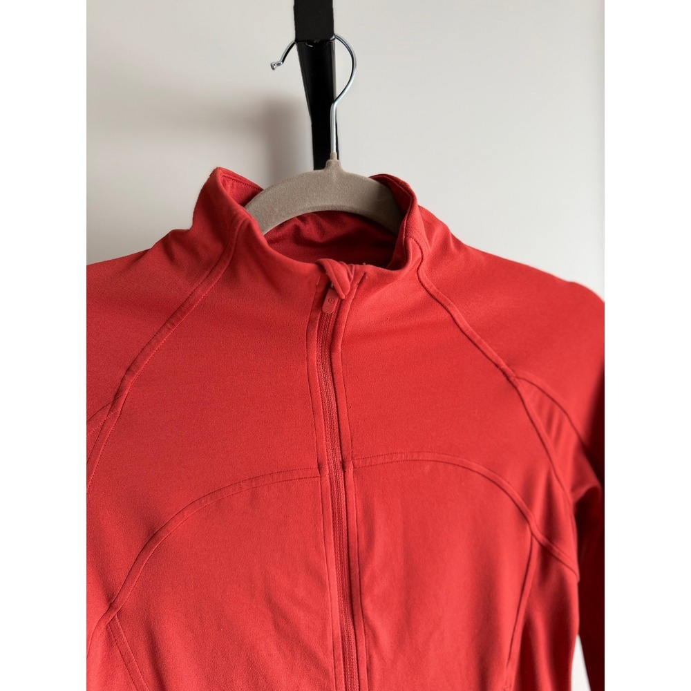 Lululemon Cropped Define Jacket *Nulu – Size 6 – Cayenne - Picture 5 of 7